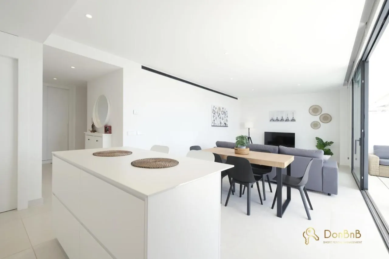 Beautiful Apartment With Views In Fuengirola Higueron West Малага